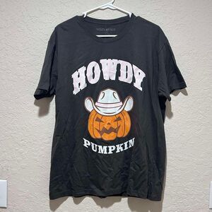 New Women's 1X "Howdy Pumpkin" Halloween Graphic T-Shirt Gray Violets Are Blue